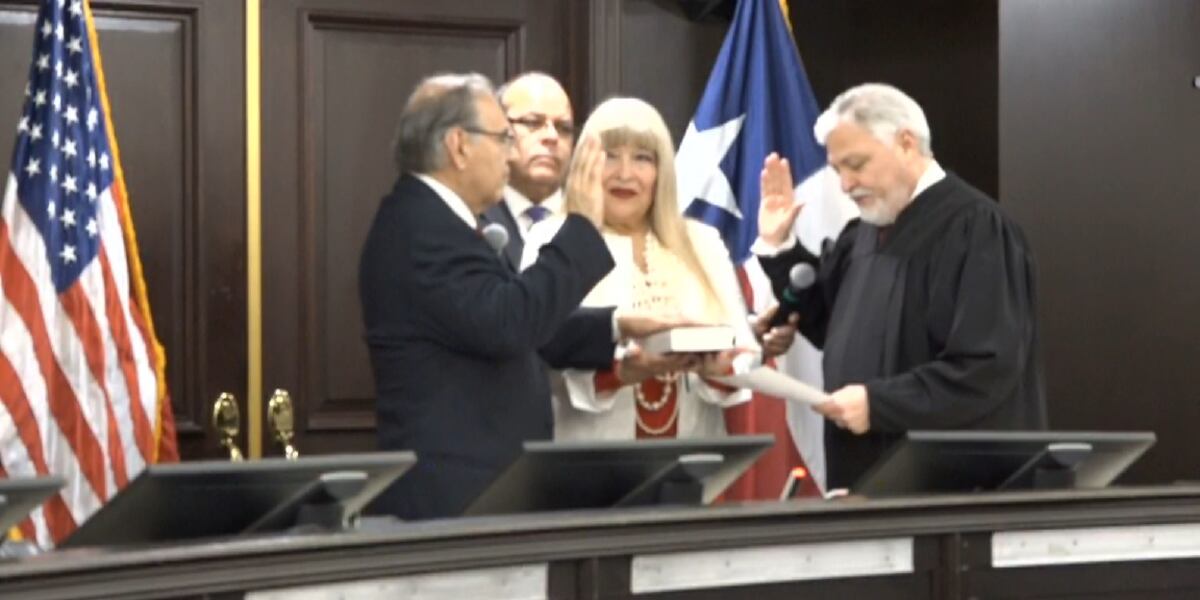 Dr. Victor Trevino sworn in as Laredo Mayor